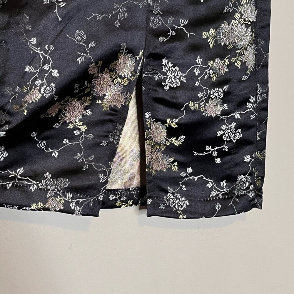 LIONESS The Lola Black Metallic Floral Satin Jacquard Mini Skirt Size Small - Picture 4 of 9